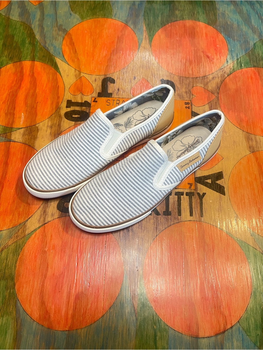Tommy Bahamas Womens Canvas Slip On Sneakers Blue White Beige Striped Size 9